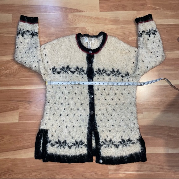 Vintage Jones NY Hand-Knit Mohair/Wool Fuzzy Cozy Cardigan Sweater Size Medium - Picture 7 of 14